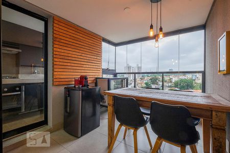Sala - Varanda de apartamento à venda com 2 quartos, 68m² em Sumaré, São Paulo