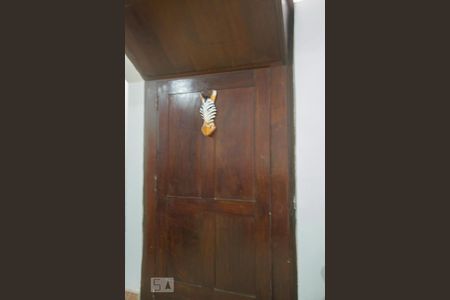 Casa à venda com 340m², 4 quartos e 3 vagasAdega