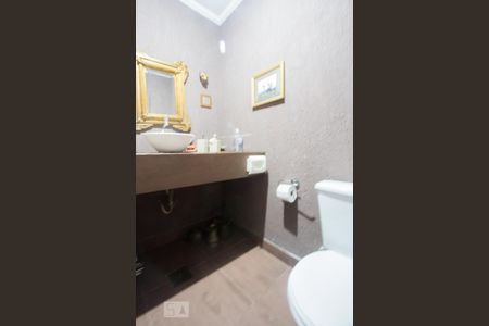 Casa à venda com 340m², 4 quartos e 3 vagasLavabo