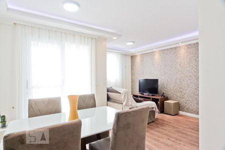 Sala de apartamento à venda com 2 quartos, 63m² em Vila Vitório Mazzei, São Paulo