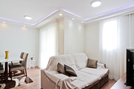 Sala de apartamento à venda com 2 quartos, 63m² em Vila Vitório Mazzei, São Paulo