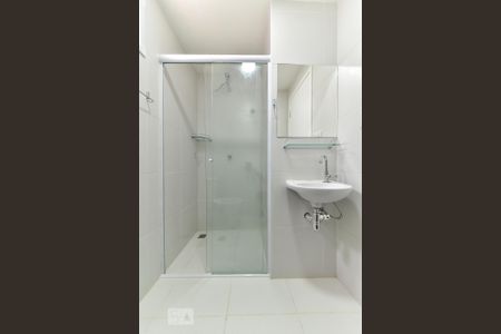 Banheiro de apartamento para alugar com 2 quartos, 46m² em Centro, Diadema