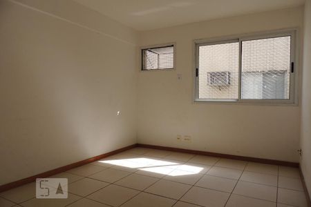 Apartamento à venda com 128m², 4 quartos e 2 vagas Apartamento à venda com 128m², 4 quartos e 2 vagasQuarto 3
