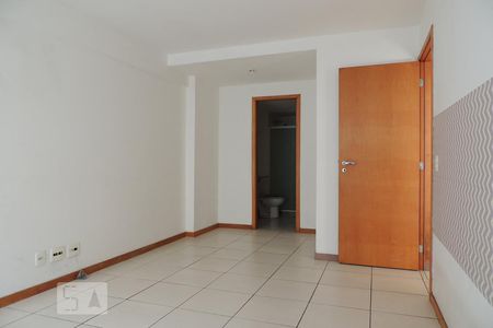 Apartamento à venda com 128m², 4 quartos e 2 vagas Apartamento à venda com 128m², 4 quartos e 2 vagasQuarto 4 - Suíte