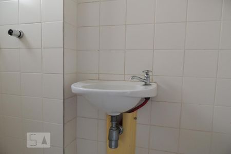 Apartamento à venda com 128m², 4 quartos e 2 vagas Apartamento à venda com 128m², 4 quartos e 2 vagasBanheiro de Serviço