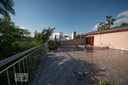 Casa para alugar com 350m², 5 quartos e 3 vagasTerraço