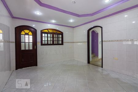 Casa à venda com 130m², 2 quartos e 2 vagas Casa à venda com 130m², 2 quartos e 2 vagasCozinha