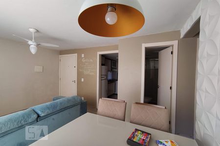 Sala de apartamento à venda com 2 quartos, 47m² em Mato Grande, Canoas