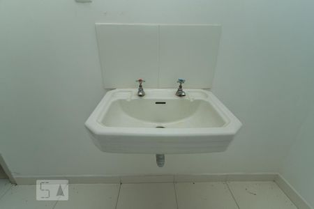 Apartamento para alugar com 60m², 1 quarto e sem vagaBanheiro