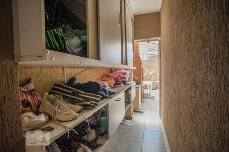 Casa para alugar com 190m², 4 quartos e 4 vagas Casa para alugar com 190m², 4 quartos e 4 vagasÁrea de Serviço