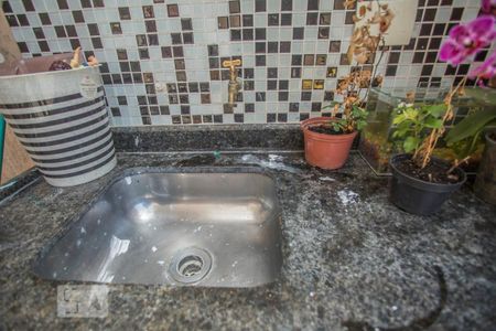 Casa para alugar com 190m², 4 quartos e 4 vagas Casa para alugar com 190m², 4 quartos e 4 vagasQuintal - Torneira