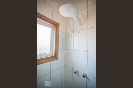 Casa para alugar com 190m², 4 quartos e 4 vagas Casa para alugar com 190m², 4 quartos e 4 vagasBanheiro Suíte 3 - Chuveiro