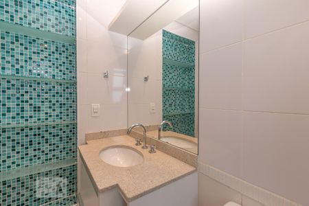 Apartamento à venda com 86m², 2 quartos e 2 vagas Apartamento à venda com 86m², 2 quartos e 2 vagasBanheiro da Suíte