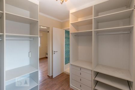 Apartamento à venda com 86m², 2 quartos e 2 vagas Apartamento à venda com 86m², 2 quartos e 2 vagasCloset