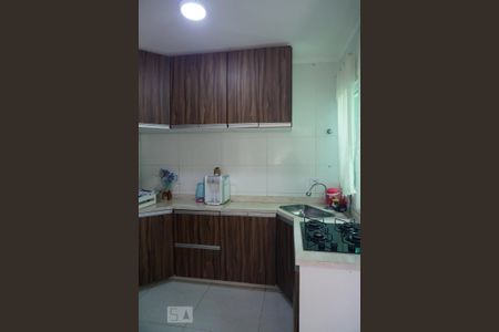 Casa de condomínio à venda com 65m², 2 quartos e 1 vaga Casa de condomínio à venda com 65m², 2 quartos e 1 vagaCozinha