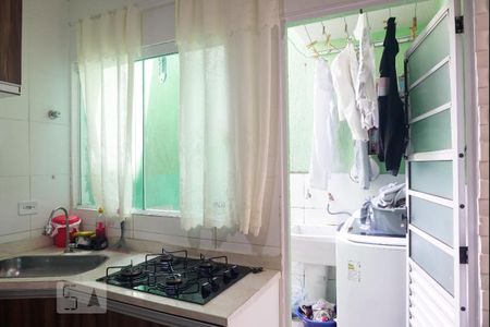 Casa de condomínio à venda com 65m², 2 quartos e 1 vaga Casa de condomínio à venda com 65m², 2 quartos e 1 vagaCozinha