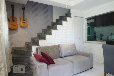 Casa de condomínio à venda com 65m², 2 quartos e 1 vaga Casa de condomínio à venda com 65m², 2 quartos e 1 vagaSala