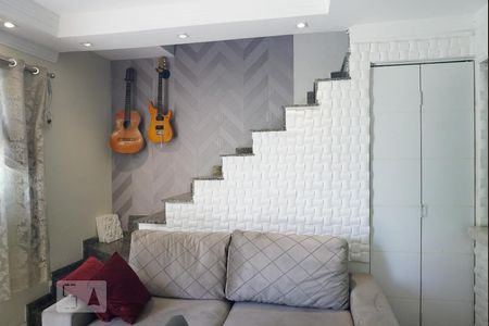 Casa de condomínio à venda com 65m², 2 quartos e 1 vaga Casa de condomínio à venda com 65m², 2 quartos e 1 vagaSala