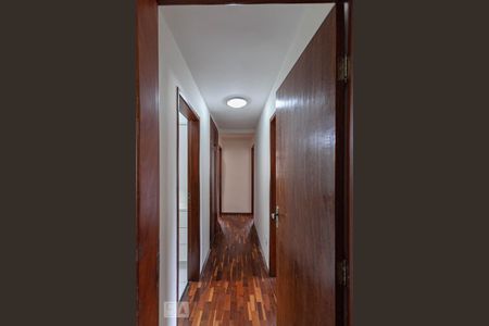 Corredor de apartamento à venda com 3 quartos, 155m² em Cidade Nova, Belo Horizonte