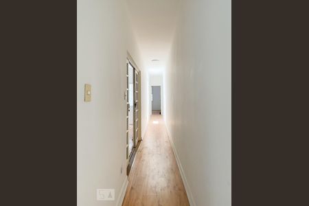 Casa à venda com 268m², 3 quartos e 1 vagaCorredor