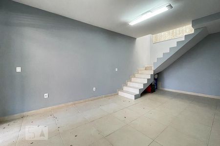 Casa à venda com 268m², 3 quartos e 1 vagaGaragem