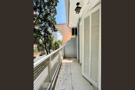 Casa à venda com 268m², 3 quartos e 1 vagaVaranda