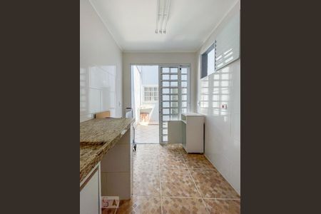 Casa à venda com 268m², 3 quartos e 1 vagaÁrea de serviço