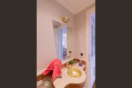 Apartamento à venda com 160m², 2 quartos e 3 vagasLavabo