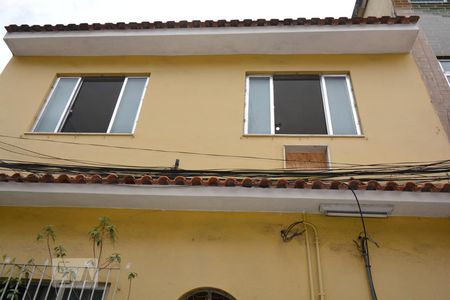 Casa de condomínio para alugar com 48m², 2 quartos e 1 vagaFachada