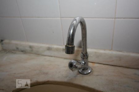 Casa de condomínio para alugar com 48m², 2 quartos e 1 vagaBanheiro - Torneira