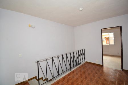 Sala de casa de condomínio para alugar com 2 quartos, 48m² em Oswaldo Cruz, Rio de Janeiro