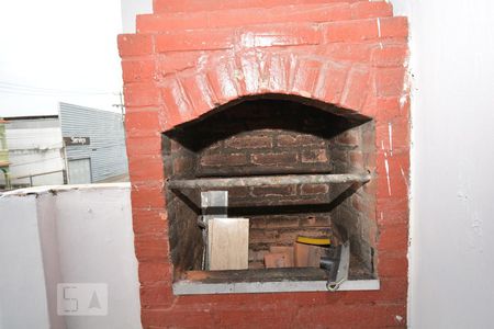 Casa de condomínio para alugar com 48m², 2 quartos e 1 vagaÁrea de Serviço - Churrasqueira