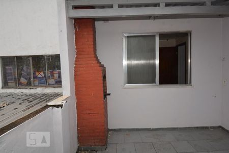 Casa de condomínio para alugar com 48m², 2 quartos e 1 vagaÁrea de Serviço - Churrasqueira