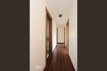 CORREDOR de apartamento à venda com 3 quartos, 150m² em Auxiliadora, Porto Alegre