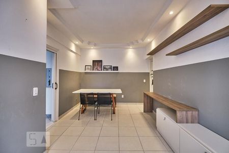 Sala de apartamento para alugar com 2 quartos, 70m² em Rio Comprido, Rio de Janeiro
