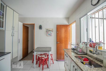 Casa à venda com 207m², 5 quartos e 1 vagaCozinha