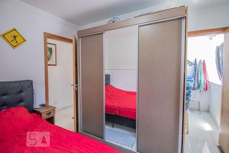 Casa à venda com 207m², 5 quartos e 1 vagaQuarto 2