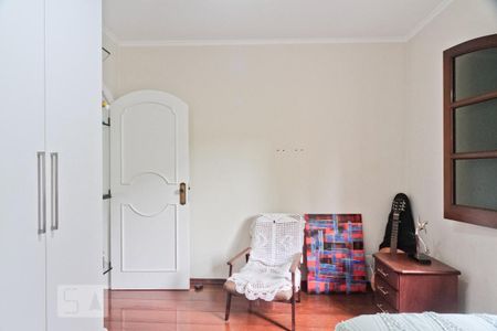 Casa à venda com 390m², 3 quartos e 4 vagas Casa à venda com 390m², 3 quartos e 4 vagasQuarto 1