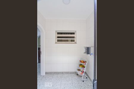 Casa à venda com 390m², 3 quartos e 4 vagas Casa à venda com 390m², 3 quartos e 4 vagasCozinha