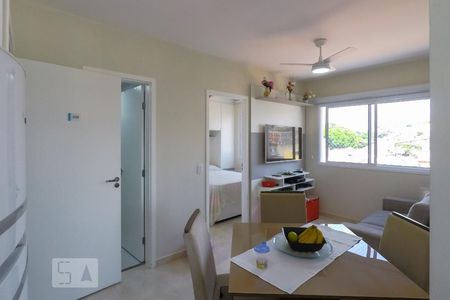 Sala de apartamento para alugar com 2 quartos, 37m² em Cambuci, São Paulo