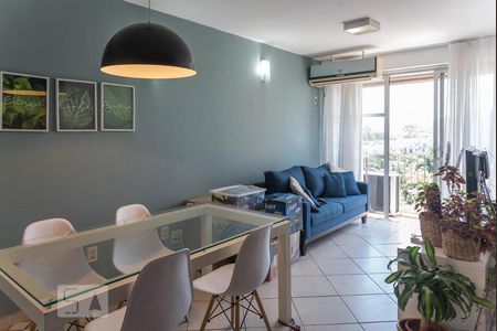 Sala  de apartamento à venda com 2 quartos, 75m² em Maracanã, Rio de Janeiro