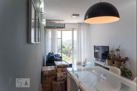 Sala  de apartamento à venda com 2 quartos, 75m² em Maracanã, Rio de Janeiro