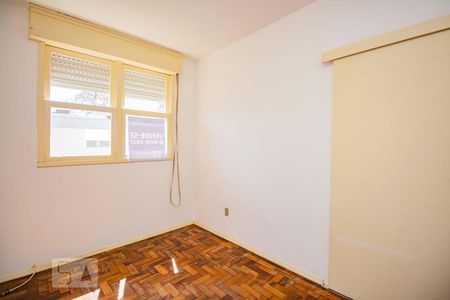 Quarto de apartamento à venda com 1 quarto, 40m² em Sarandi, Porto Alegre