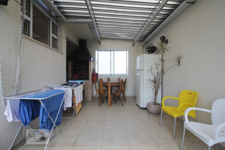 Apartamento para alugar com 159m², 3 quartos e 3 vagasVaranda
