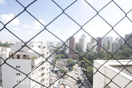 Apartamento para alugar com 159m², 3 quartos e 3 vagasVista da suíte 2