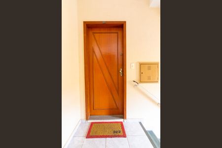 Apartamento para alugar com 66m², 3 quartos e 1 vagaPorta do apartamento