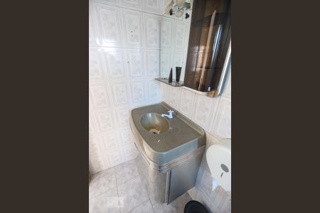 Casa à venda com 120m², 4 quartos e sem vagaSuíte Banheiro