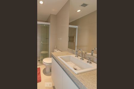 Apartamento para alugar com 55m², 1 quarto e 1 vaga Apartamento para alugar com 55m², 1 quarto e 1 vagaBanheiro da Suíte