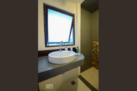 Casa à venda com 500m², 6 quartos e sem vagaBanheiro Social