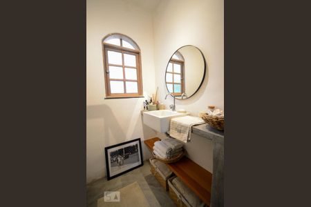 Casa à venda com 500m², 6 quartos e sem vagaBanheiro do Studio